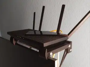 Router TV-Shelf