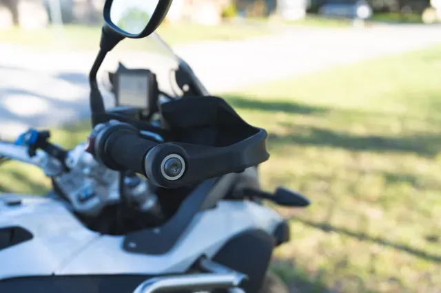 BMW R1200/1250 GS Handgaurds — Image 3 of 7