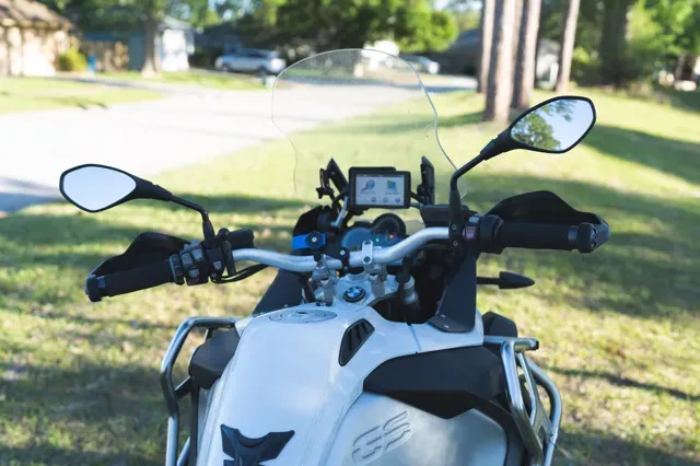 BMW R1200/1250 GS Handgaurds — Image 5 of 7
