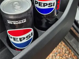 Polestar 2 doormounted cupholder double