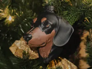Dachshund / Christmas Ornament / Bauble