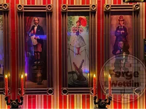 04 Haunted Mansion - Stretching Portrait Frames