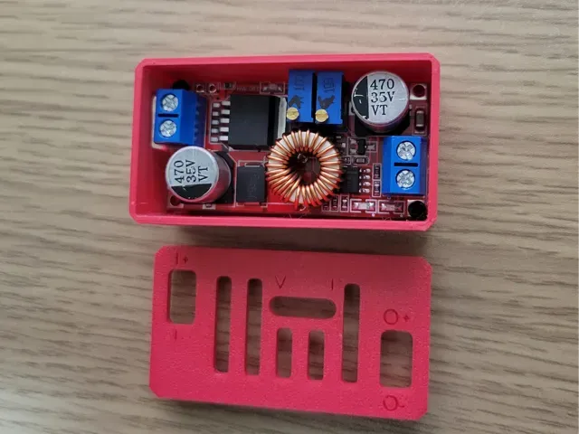 Accessible XL4015 CC CV buck converter case