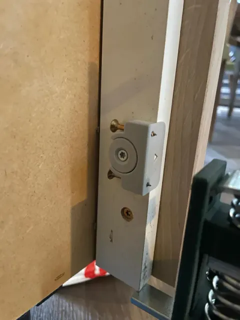 Hidden furniture panel connector with marking tool — Фото 5 из 6