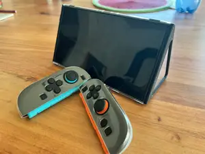Nintendo Switch 2 Magnet Staender Stuetzen Tisch