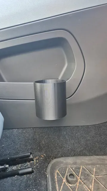 Clip-On Car Holder – Polestar 2, 4 & Universal — Image 11 of 12