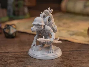 Kobold Trapper and Inventor (32mm Base)