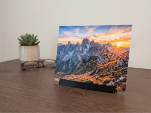 Curved Frameless Photo Stand (Anti-Sag)