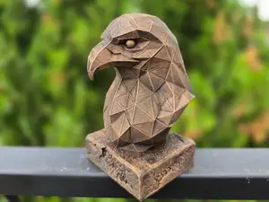 EAGLE LOW POLY BUST