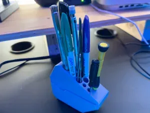 Modular tool block for brushes and tools.
