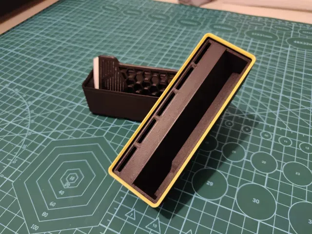 Gridfinity Holder for Bed Scraper XL — Фото 2 из 3