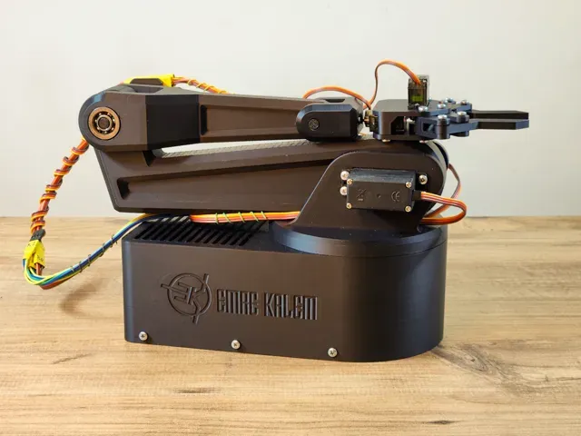 Robotic Arm with Servo & Arduino — Image 13 of 13