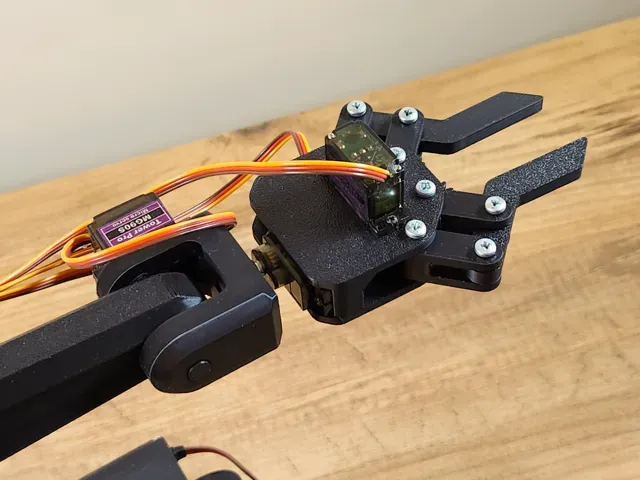 Robotic Arm with Servo & Arduino — Image 9 of 13