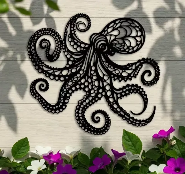 Scultura da parete a forma di polpo wall art — Image 3 of 5