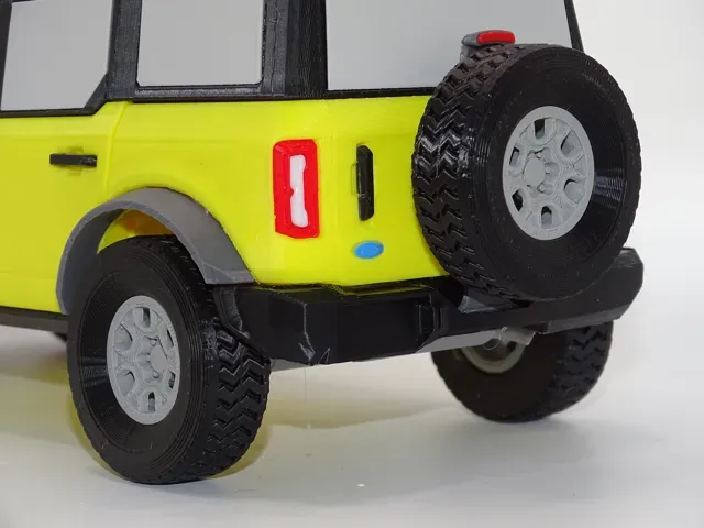 Ford Bronco Wildtrack w/ Steering Wheel 1:19 Scale — Image 11 of 15