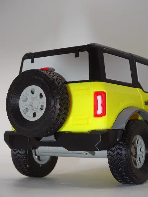 Ford Bronco Wildtrack w/ Steering Wheel 1:19 Scale — Image 12 of 15