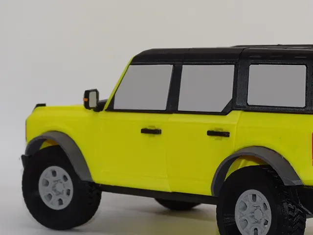 Ford Bronco Wildtrack w/ Steering Wheel 1:19 Scale — Image 10 of 15