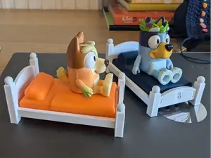 Bluey and Bingo Dollhouse Beds (Miniature/Model)