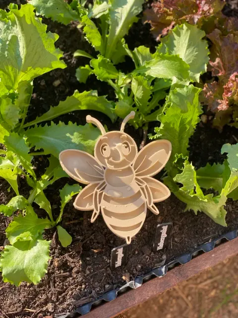 Insect water feeder - Bee bath - Bird bath — Image 2 of 7