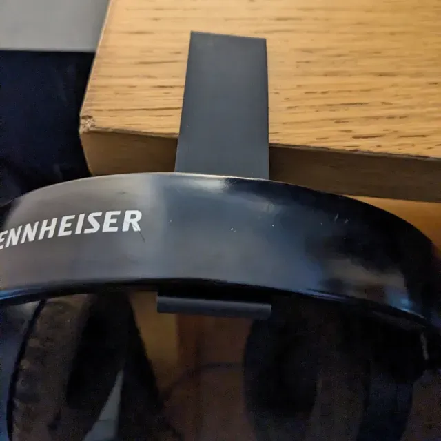 Parametric Headphone hang desk slide — Фото 3 из 5