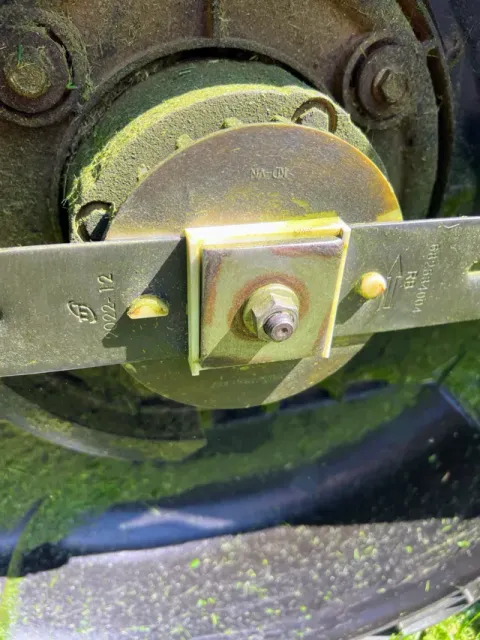 Ryobi 40V Lawnmower Plastic Blade Spacer — Image 4 of 5