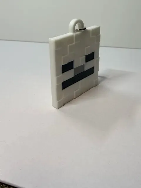 Minecraft-Inspired Skeleton Keychain — Фото 4 из 5
