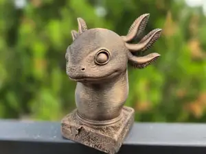 AXOLOTL BUST
