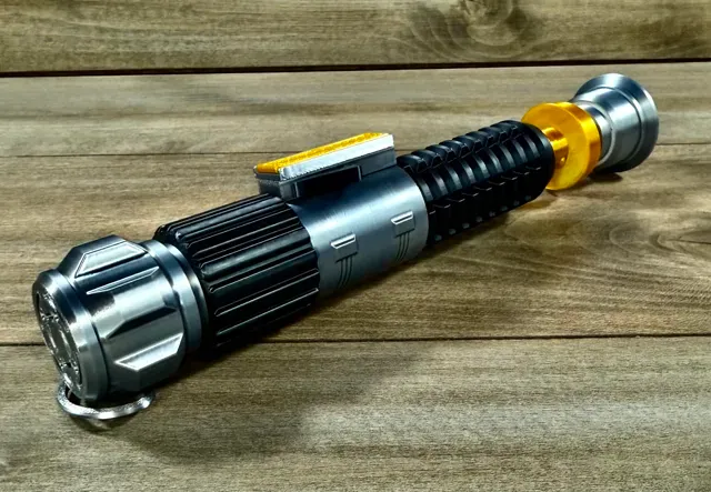 Obi Wan Kenobi's Lightsaber — Image 10 of 10