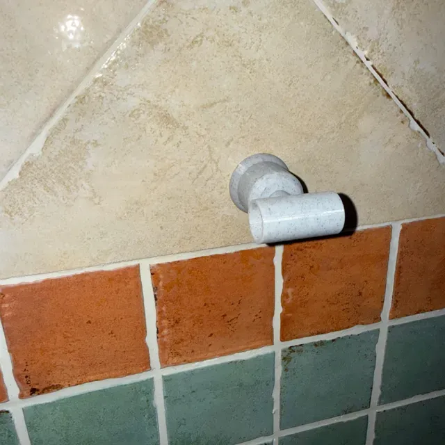 Hand Towel Ring Holder Modern Aesthetic Design — Image 4 of 9