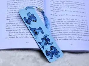 Stitch Moments – A Playful Bookmark