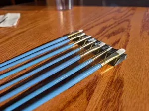 Brush Rest – 3D Printed Paintbrush Holder by mshy