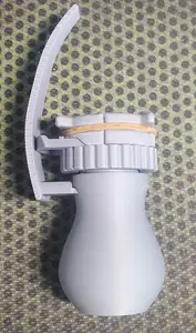 Rotating painting handle with pusher