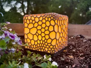 LED Desk Lamp - Voronoi Cube