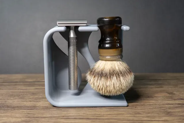 Modern Shaving Razor and Brush Stand — Image 4 of 6
