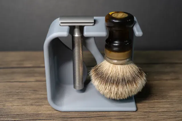Modern Shaving Razor and Brush Stand — Image 6 of 6