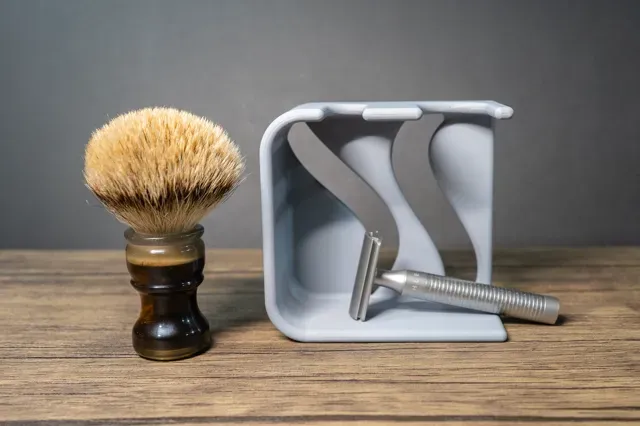Modern Shaving Razor and Brush Stand — Image 5 of 6