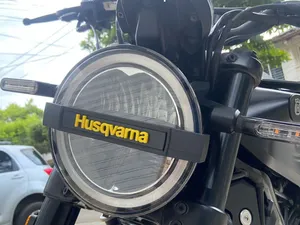 Husqvarna moto tapa lente delantero