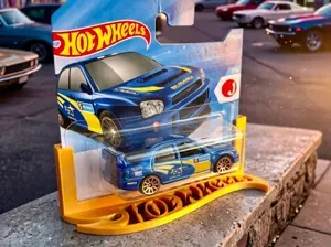 Expositor escritorio para tarjetas de coches 1:64