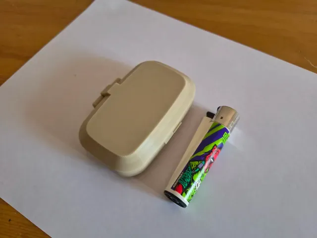 Ultra-Compact Tobacco Case (All-in-One) — Image 4 of 10