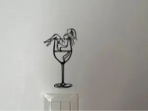 Decor Woman In The Glasses