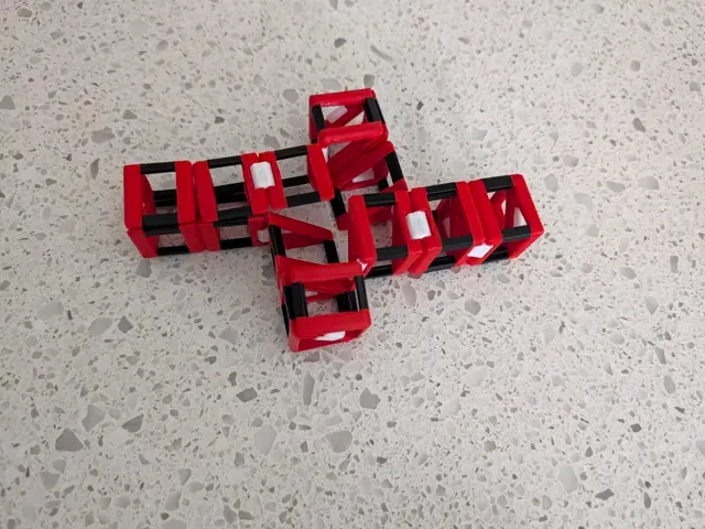Hollow CubeIQ — Image 5 of 9