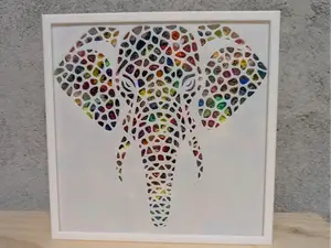 Pochoir Éléphant Voronoï pour boîte à crottes