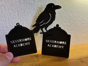 Nevermore-Schild mit Rabe – düstere Deko für Fans