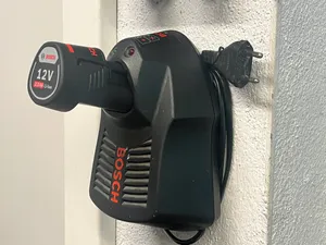 Bosch AL 1130 1230 Ladegerät Halterung zum clipsen