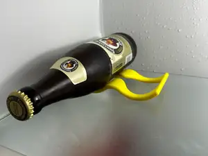 Design Holder for can / bottle in fridge