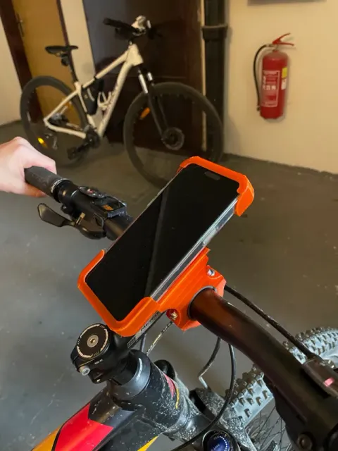 iPhone 15 Pro Max Bicycle Phone Holder — Image 2 of 7