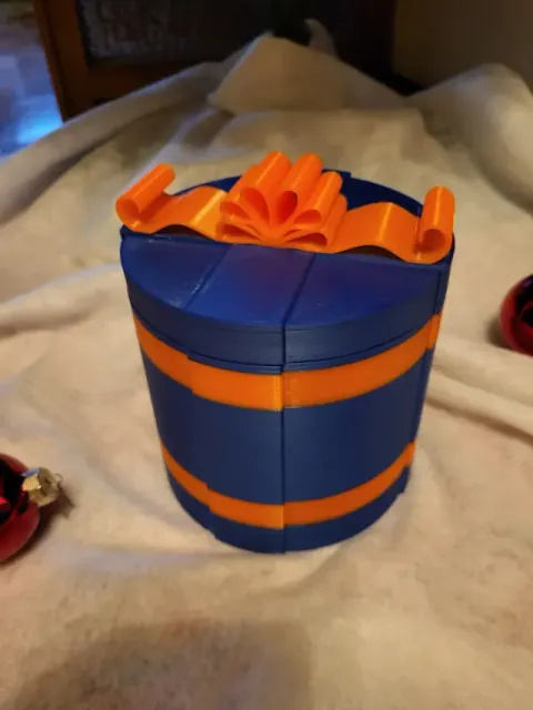 Gift-boxes in different shapes and sizes — Фото 4 из 12