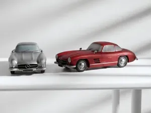 Mercedes 300 SL Gullwing Classic Car Model