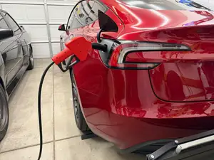 Tesla/NACS Fuel Pump Handle (US market chargers)