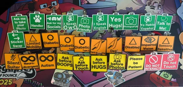 Furry Fursuit Communication Badges — Фото 4 из 4